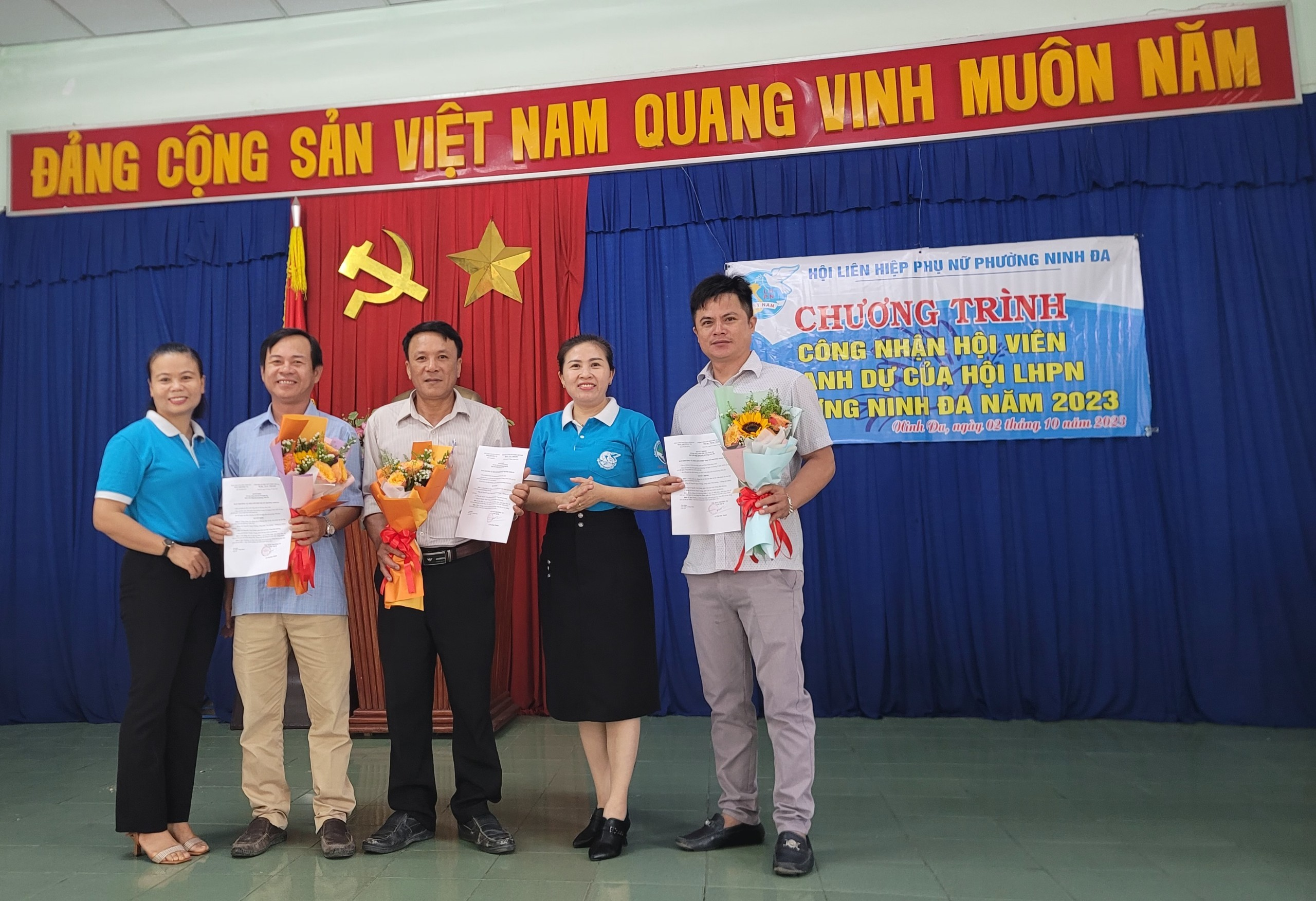 Ninh Đa - Kết nạp 3 hội viên Nam.png (4.93 MB)